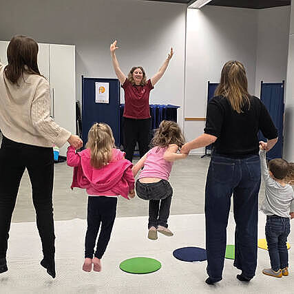 Öffnet die Seite 'Einfach mal verwandeln! - Theaterworkshop für Familien mit Kindern ab 6 Jahren, Samstag, 27. Juni 10:00 - 12:30 Uhr'